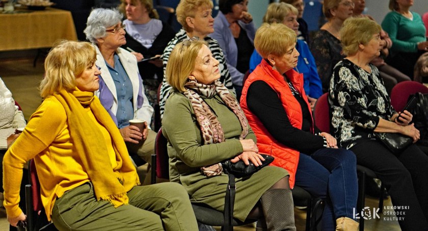 Seniorzy z Łukowa uczyli się o co zrobić w nagłych wypadkach (ZDJECIA)