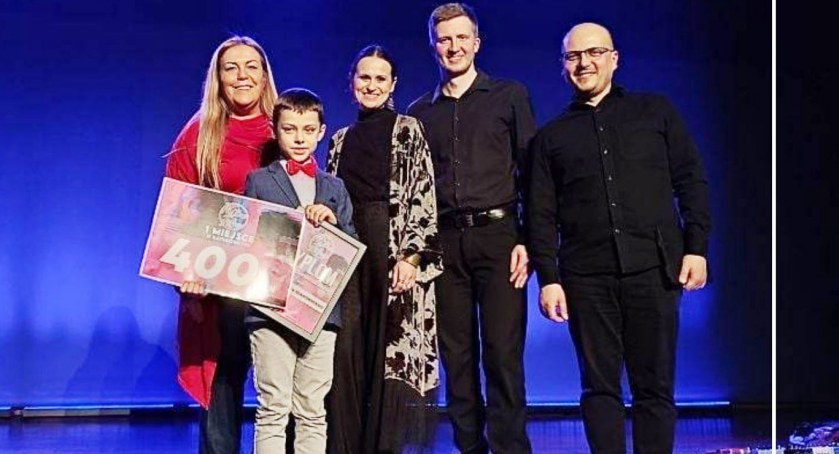Maksymilian Zdanowski z ŁOK wygrywa w finale XVI Festiwalu Polskiej Piosenki Filmowej „Mikrofilm” 
