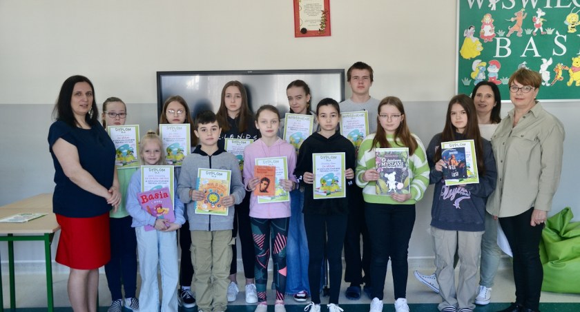 Gabriela Zdankowska i Amelia Mińska wygrywają Konkurs Pięknego Czytania w Staninie