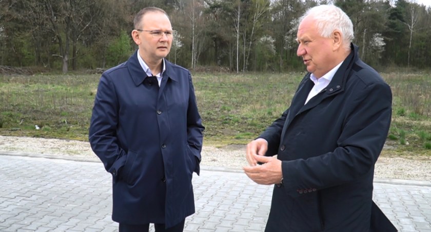 Drogbud uzbroił Strefę Ekonomiczną Łuków. Ruszyła budowę nowej fabryki (WIDEO)