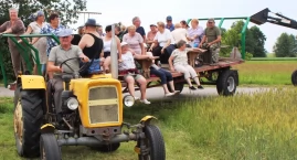 Tradycyjne sianokosy w Dębowierzchach. Seniorzy przy&hellip;