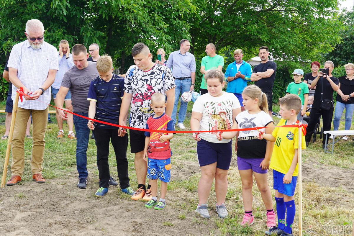 Boisko marzeń w Piechcinie Dolnym otwarte (wideo + zdjęcia)