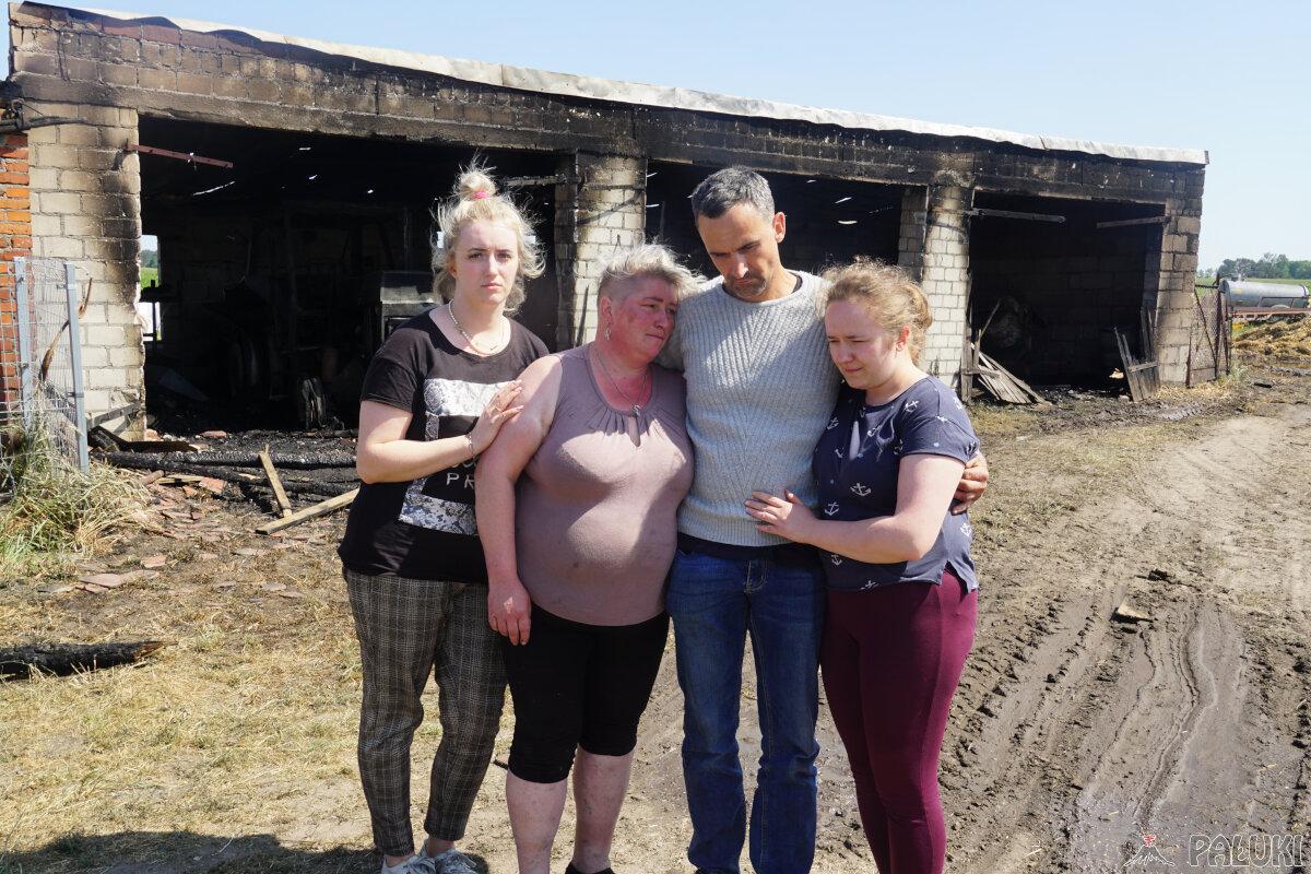 Zginęła próbując wyjechać traktorem z płonącego garażu. Ciężki dzień po tragedii (zdjęcia)