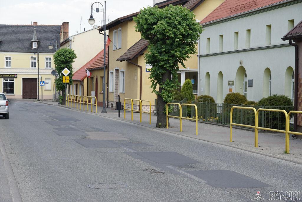 Będzie nowa nawierzchnia na ul. 4 Stycznia w Barcinie, choć jeszcze nie w tym roku