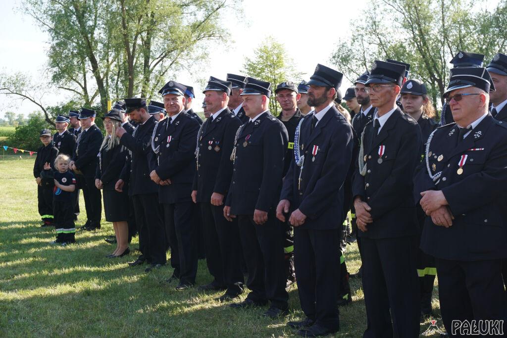 Strażackie święto w Tonowie: odznaczenia, zawody strongman i zabawa (video, galeria)
