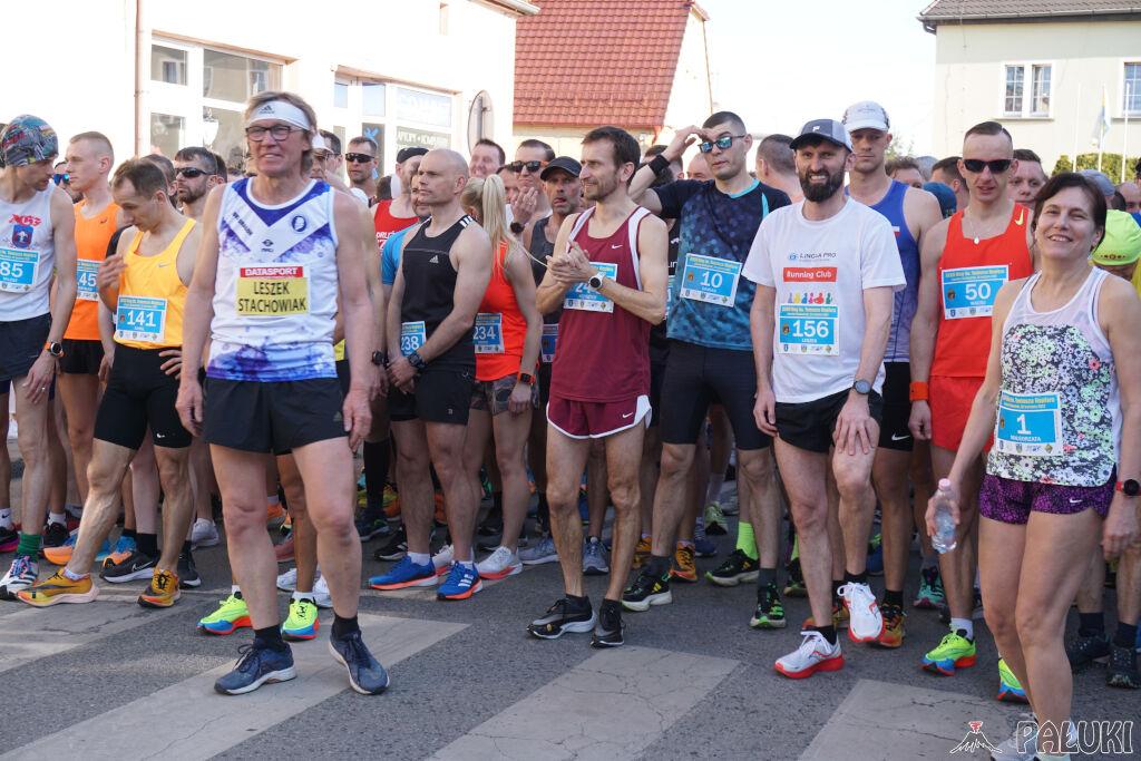 XXXIII Bieg im. Tomasza Hopfera w Janowcu Wlkp. - emocje, dobra zabawa i sportowa rywalizacja