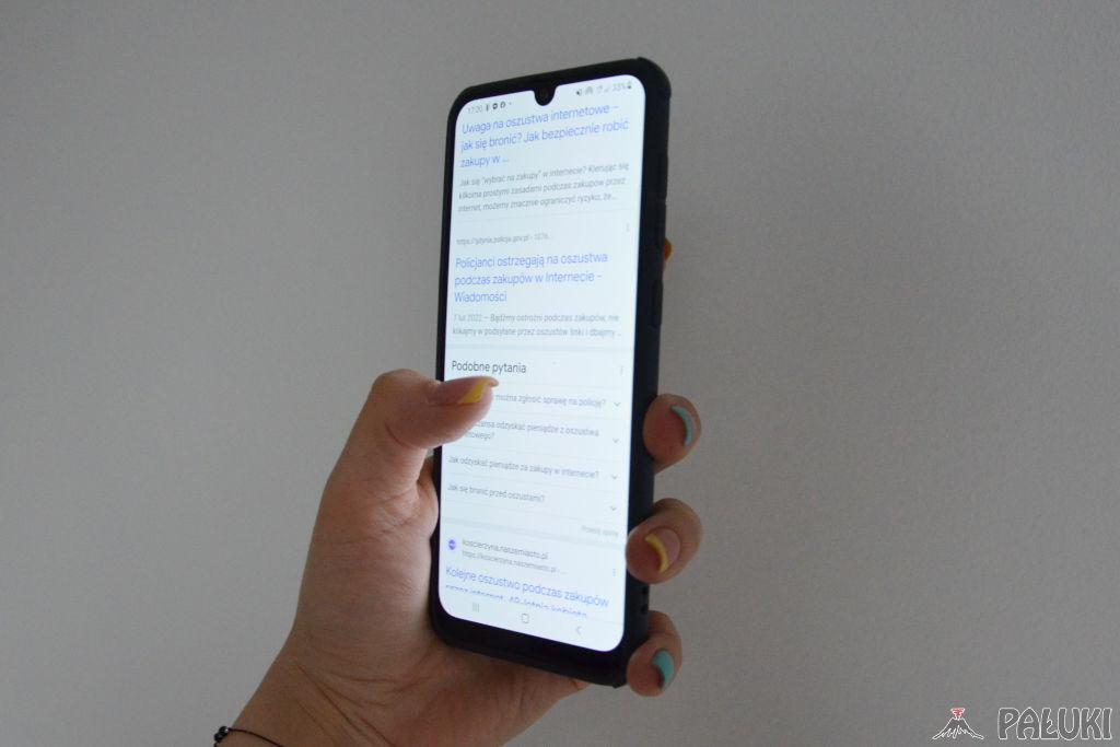 Dostała drewnianą listewkę zamiast telefonu