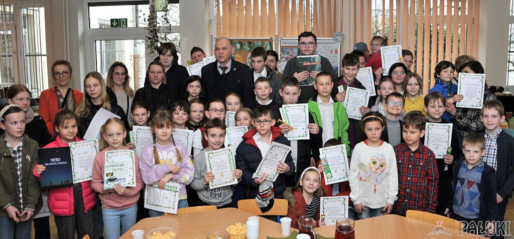 Niebo Kopernika oczami uczniów. Rozstrzygnięcie konkursu szubińskiej biblioteki