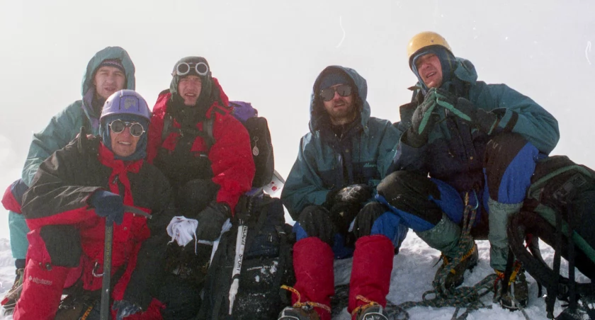 Wśród brzytw przez grań, przez pchły i smród pod wiatr i śnieg na szczyt Mont Blanc - 25. rocznica wejścia