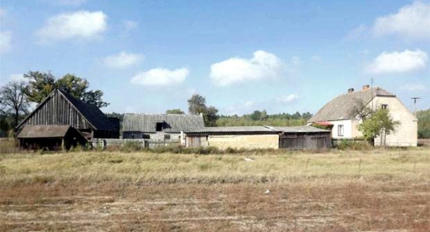 Wysiedlona, zburzona, zalesiona. Kto i za co tak się zemścił?