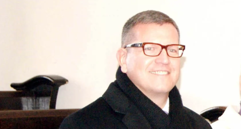 Robert Luchowski wyrzucony z SLD - tekst z tygodnika Pałuki, rok 2014