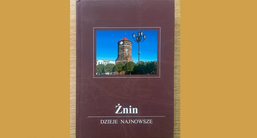 600 stron o powojennym Żninie