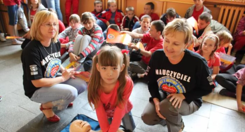 Przygotowywała młodzież do wakacji