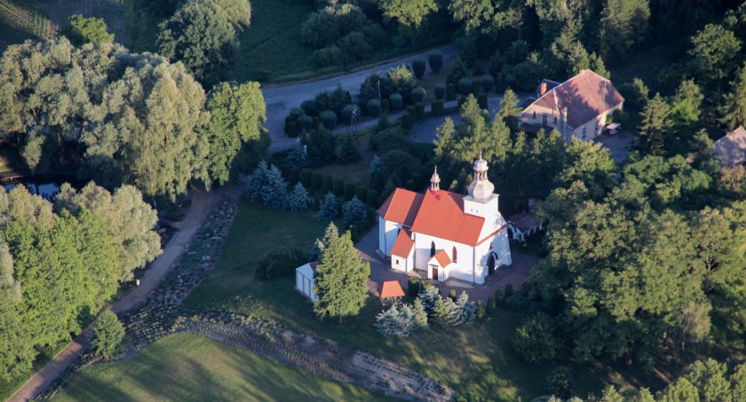 Chomiąża Szlachecka - wieś z klimatem, historią i potencjałem
