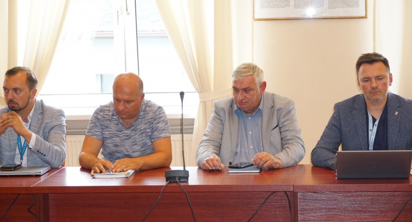 Burmistrz Żnina uniemożliwił spotkanie radnych ze skarbniczką 
