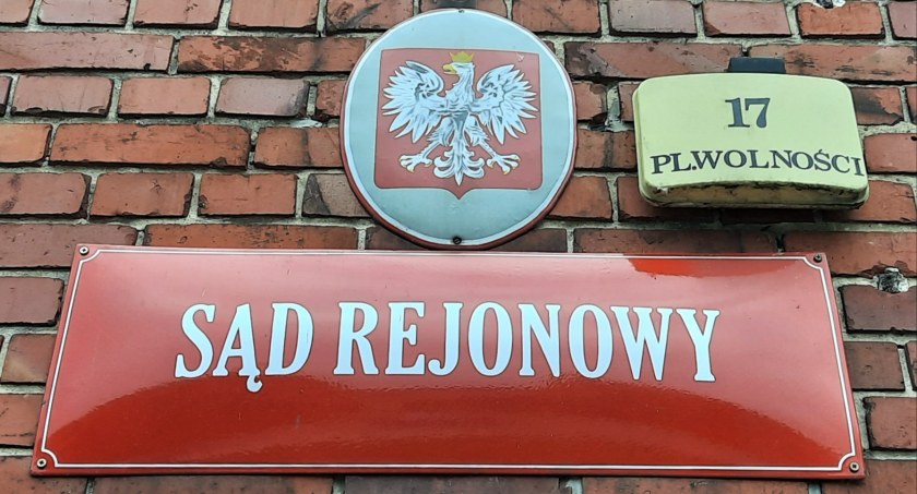 Sąd: Wpis mógł poniżyć i narazić na utratę zaufania