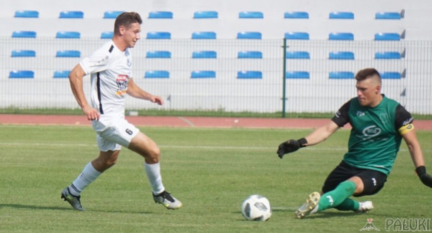 Zwycięstwo Pogoni Mogilno nad Notecią Łabiszyn wyszarpane w 89 minucie