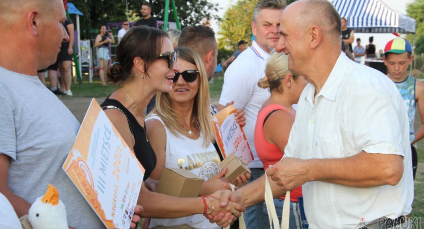 Gogółkowo się bawi. Rywalizacja sołectw na wesoło (zdjęcia)