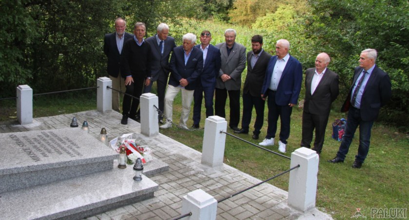 W 84. rocznicę wybuchu wojny uczcili rozstrzelanych powstańców (zdjęcia)