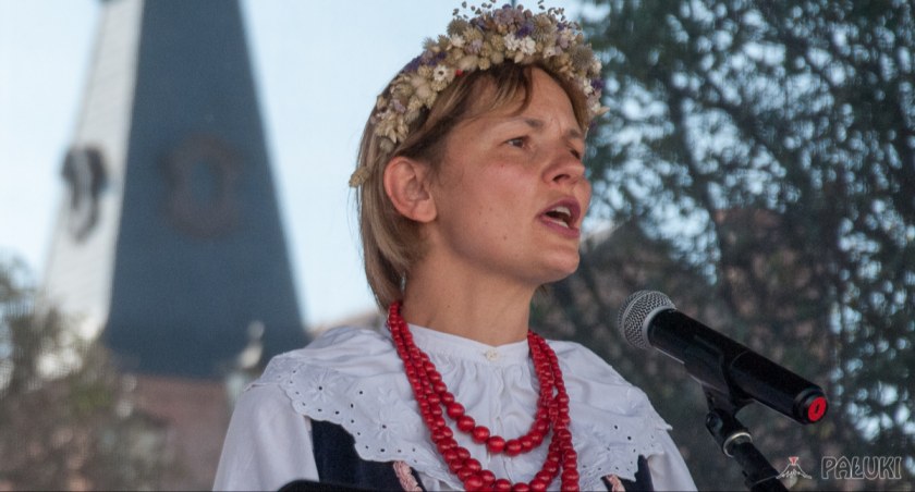 Jesień na Pałukach 2023 - muzyka ludowa opanowała żniński Rynek 