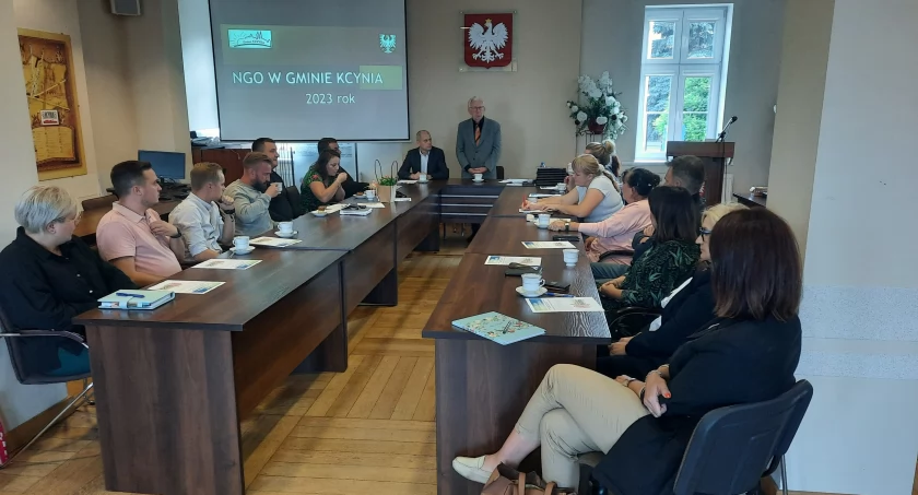I Gminne Forum stowarzyszeń, klubów sportowych, parafii, OSP i KGW w Kcyni (zdjęcia)
