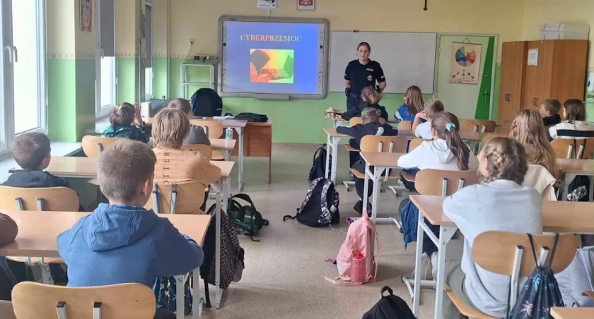 O cyberprzemocy i przemocy rówieśniczej w SP2 w Żninie