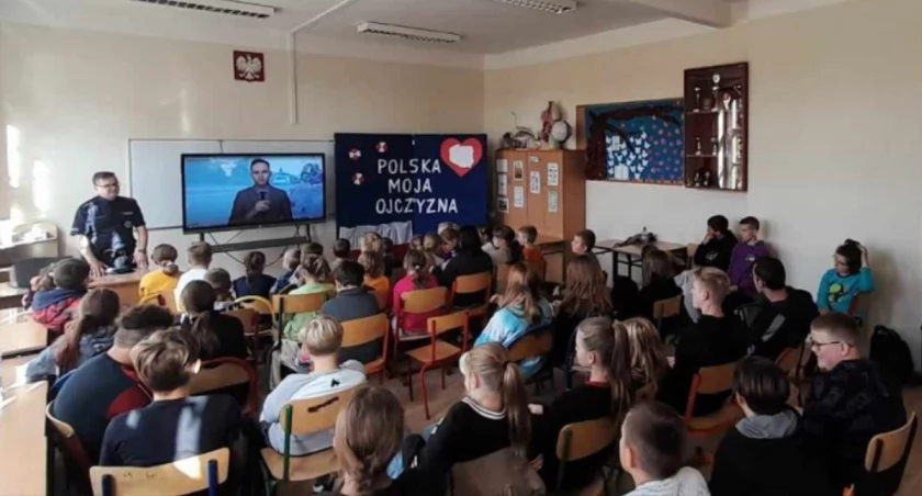 Dzieci z Mięcierzyna i Kołdrąbia w sieci, ale bezpieczne