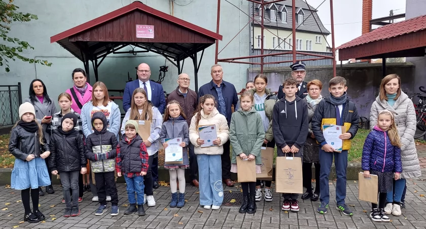 Janowiec Wlkp.: Znamy laureatów konkursu plastycznego Zapobiegajmy pożarom (zdjęcia)