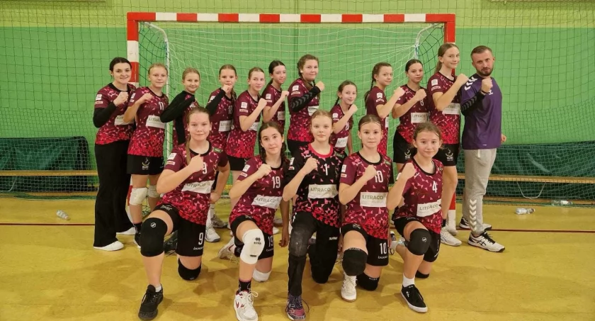 Pewne zwycięstwo kcyńskich szczypiornistek w pierwszym turnieju rocznika 2011