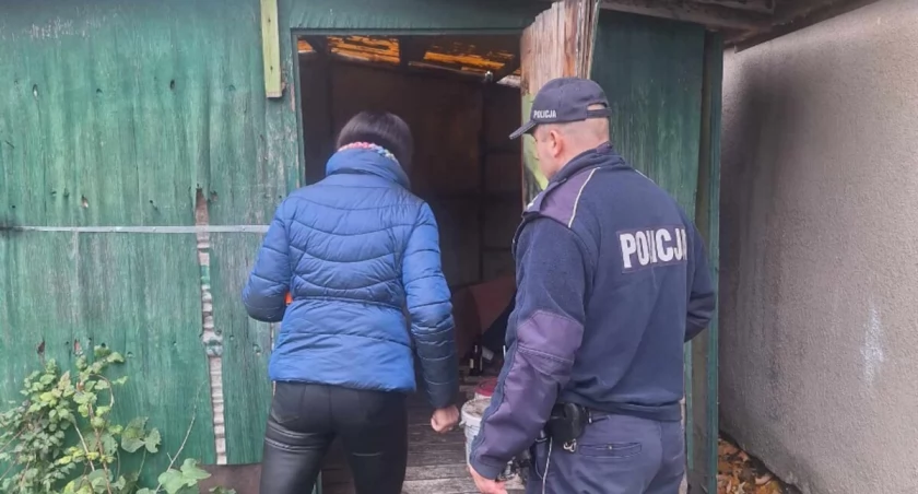 Przed zimą - kontrola miejsc przebywania bezdomnych w gminie Gąsawa
