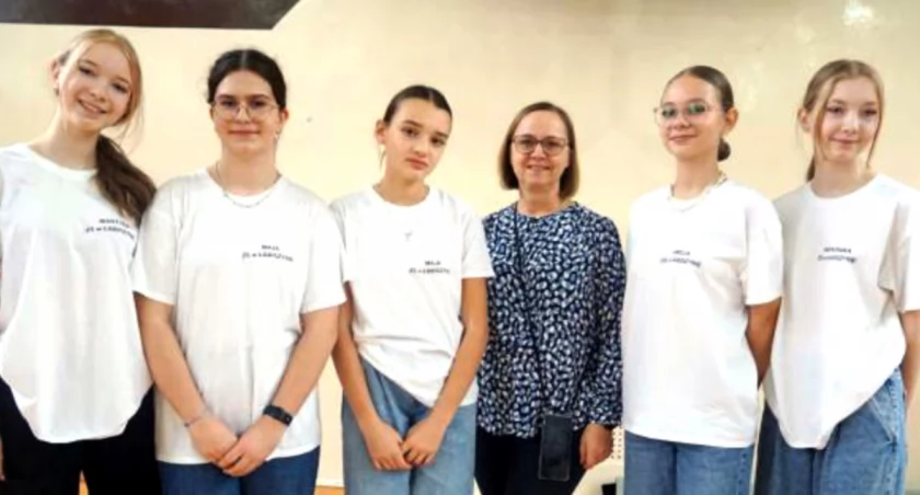 Wolontariuszki koła PCK w Łabiszynie uczyły młodych żninian pierwszej pomocy (wideo + zdjęcia)