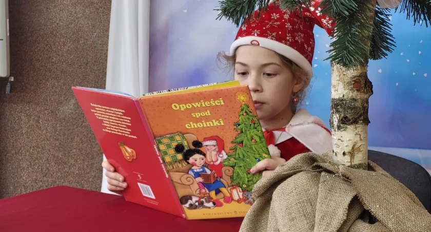 Pięknie czytać to jest coś! Mikołajkowy Turniej Pięknego Czytania zgromadził ponad 60 uczestników (zdjęcia)