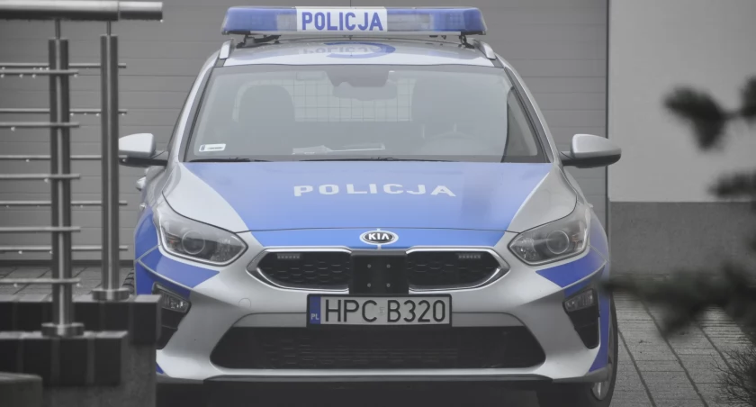 Inowrocławianin był pobudzony, jego dłonie trzęsły się. Policjantom w Barcinie wydał się podejrzany. Nie mylili się