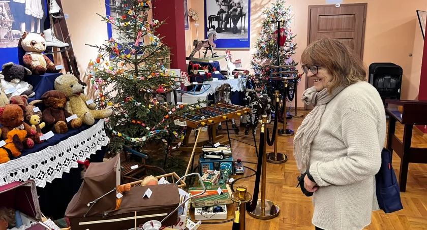 Historia lalek zwieńczyła wystawę zabawek w szubińskim muzeum (zdjęcia)