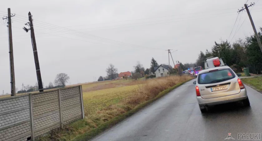 Droga we Włoszanowie nieprzejezdna. Po raz kolejny wylała woda opadowa