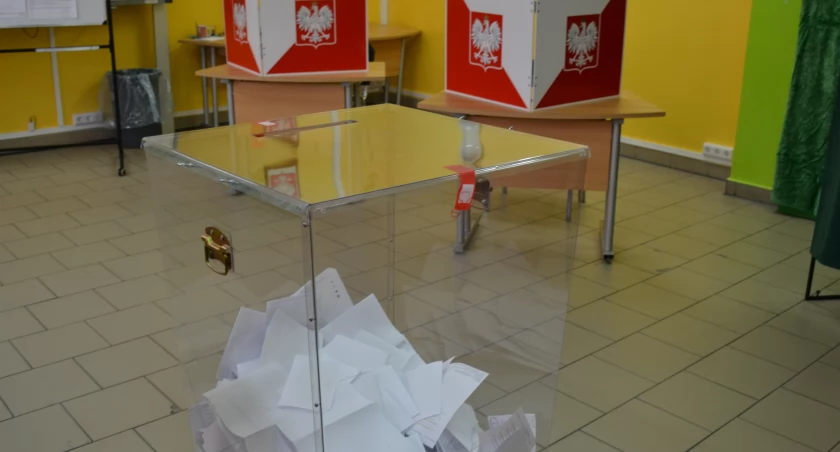Znamy kolejne komitety, które wystawią kandydatów w wyborach 7 kwietnia