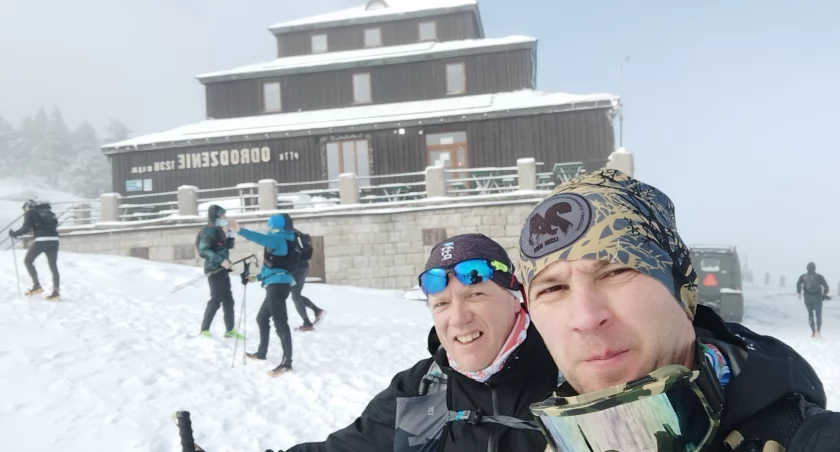 Tomasz Nowak biegł po Karkonoszach, z Rafałem Moritzem pobiegnie na Mont Blanc (zdjęcia)