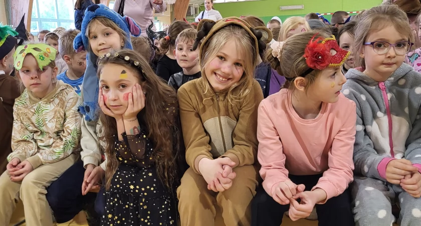 Międzynarodowy Dzień Teatru po raz drugi w kcyńskiej podstawówce (zdjęcia)