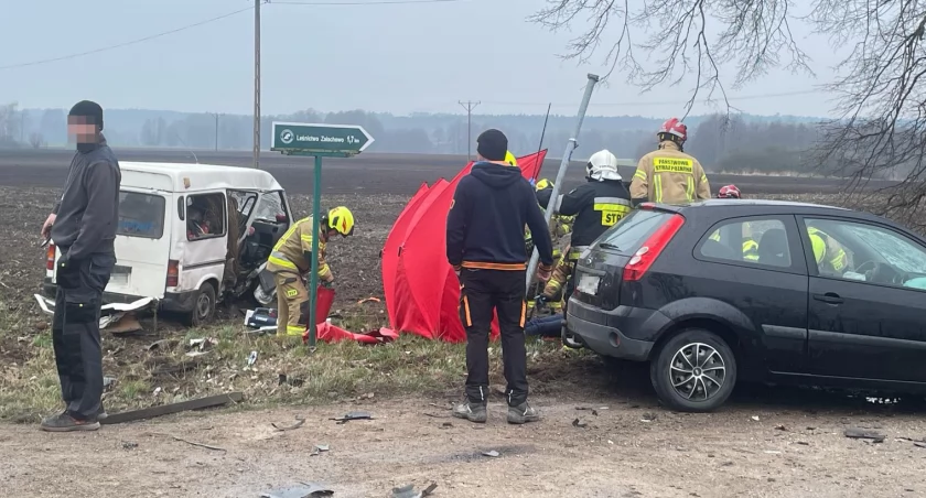 6 osób poszkodowanych. W Załachowie wylądował śmigłowiec pogotowia. Droga Łabiszyn - Murczyn nieprzejezdna