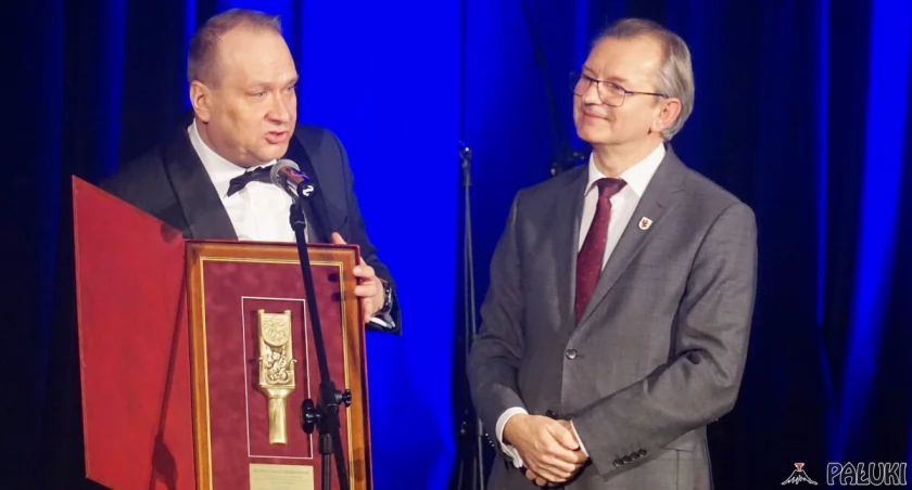Barcin ma nowego Honorowego Obywatela. Wielkie święto na osiemnastce Uniwersytetu (wideo + zdjęcia)