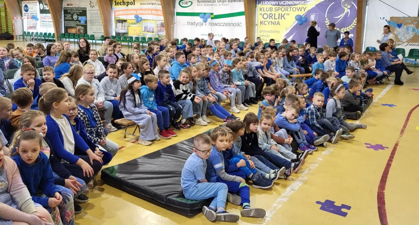 Zjednoczeni razem dla autyzmu w kcyńskiej szkole podstawowej 