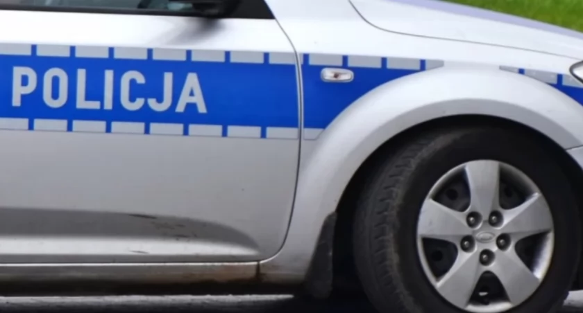 Wypadek w Cerekwicy. Kierująca zabrana śmigłowcem do szpitala