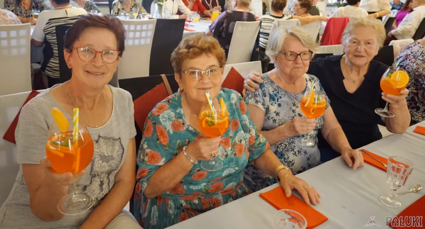 Wielka impreza żnińskich emerytów i rencistów z okazji Dnia Matki (wideo + zdjęcia)