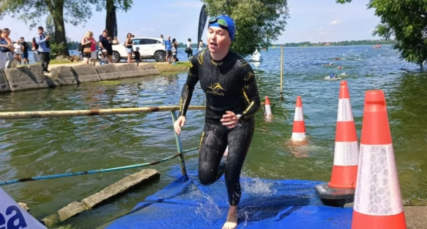 Enea Żnin Triathlon. Wystartowali o świcie