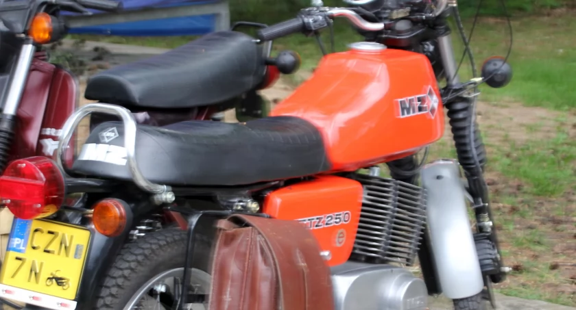 Czy widzialeś kiedyś taki motocykl? Zabytki gościły w Chomiąży Szlacheckiej (galeria)