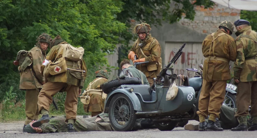 Kcynia zagrała Holandię - porywająca rekonstrukcja historyczna operacji Market Garden