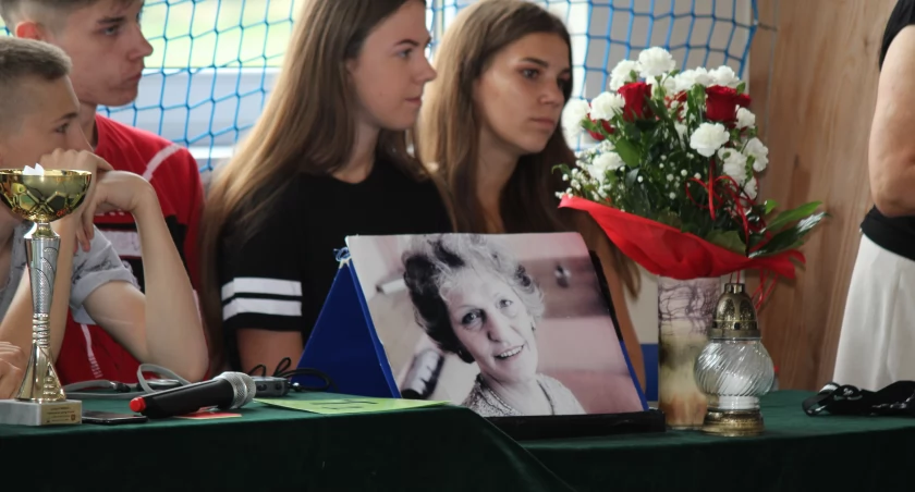 Jubileuszowy memoriał Jadwigi Woźniak w piłce ręcznej chłopców za nami