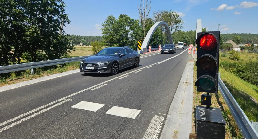 Po remoncie na mostach przez Noteć światła i ruch naprzemienny