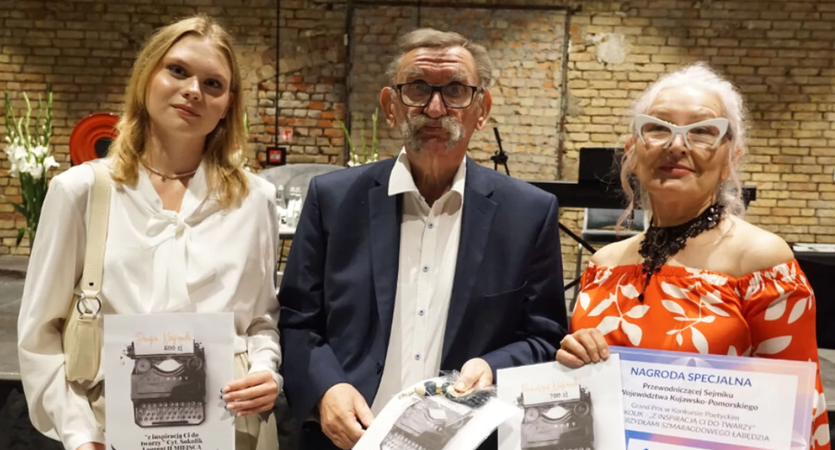 Poezja, muzyka, afirmacja piękna. Liryczny Szmaragdowy Łabędź w magazynie cukru (film + fotogaleria)