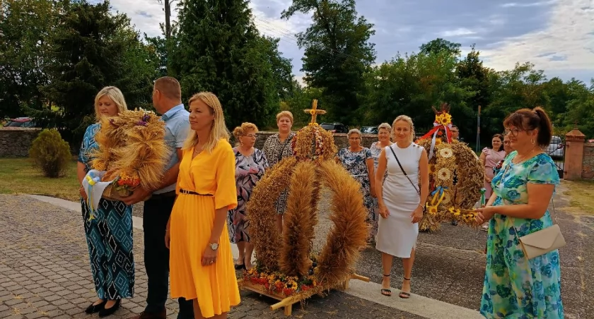 Rolnicy dziękowali za plony - dożynki parafialne w Kierzkowie